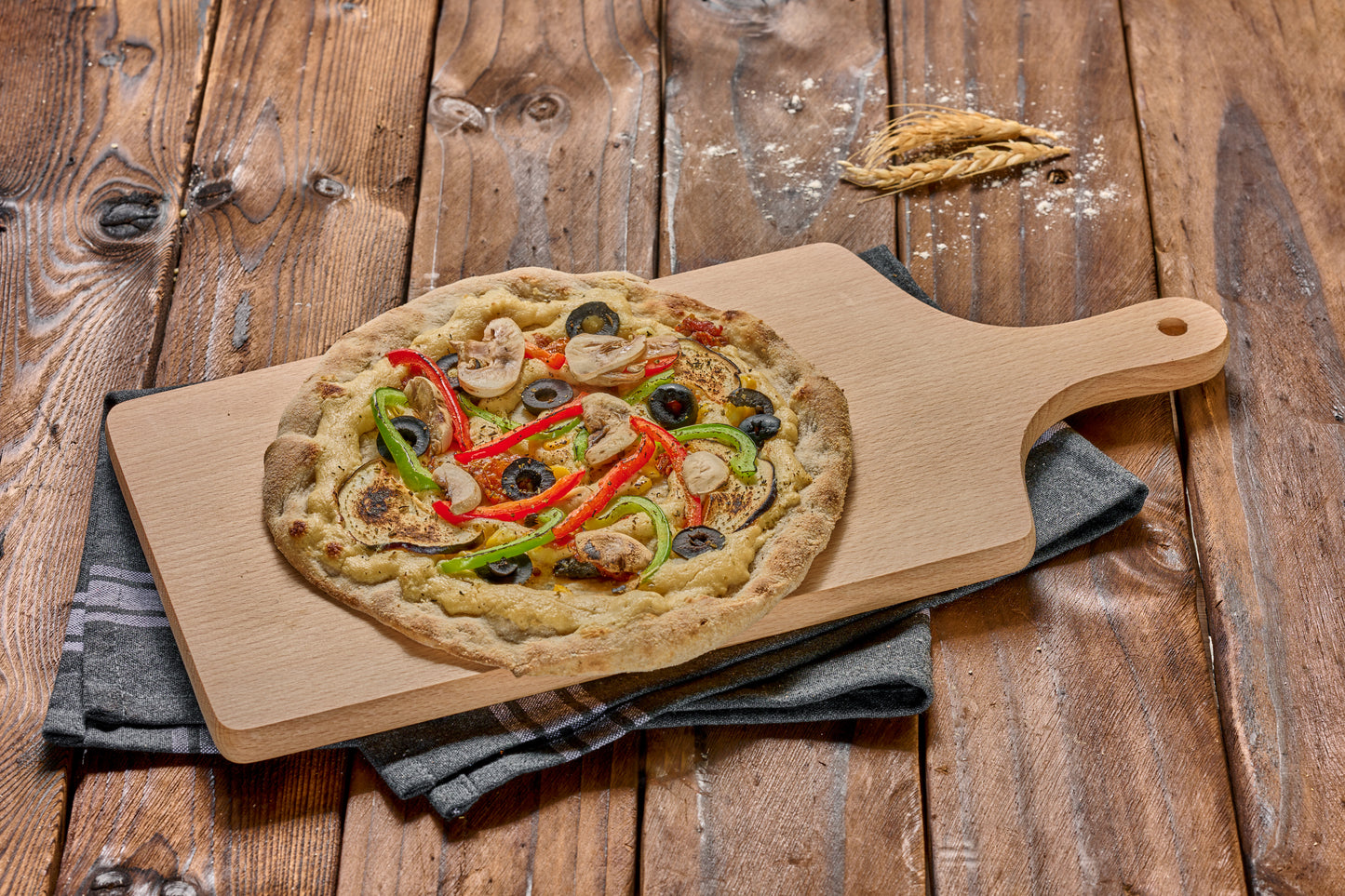 فطيرة خضار بالجبنة النباتية دخن