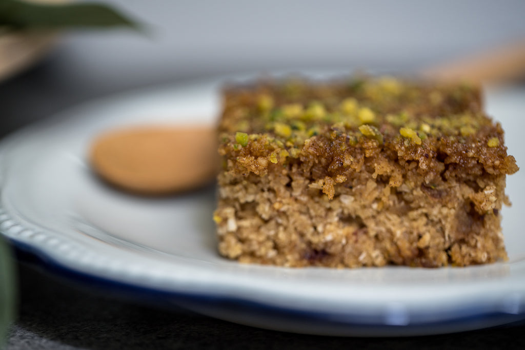 Date and Flaxseed Basboosa